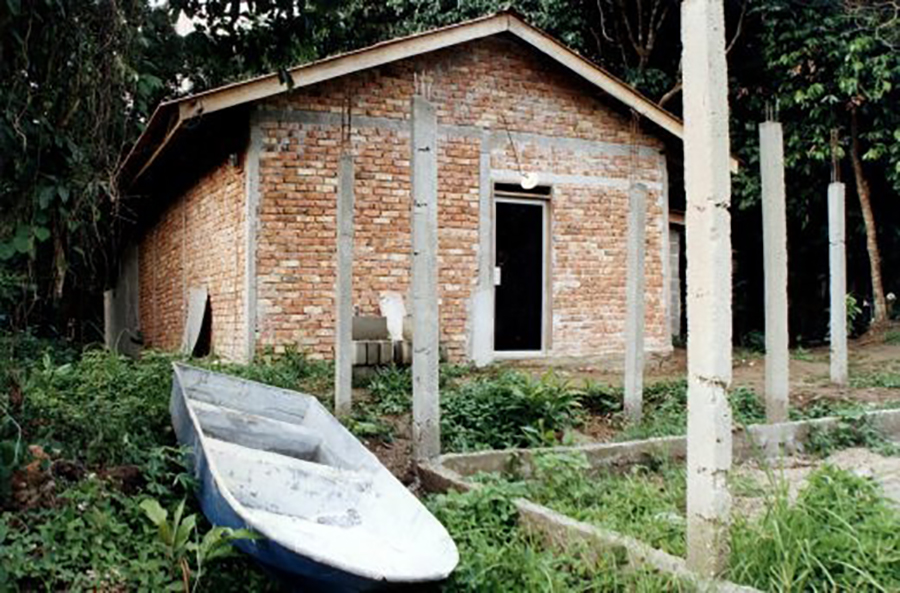 Berita Harian The storeroom Mazlan's dismembered body parts were found.